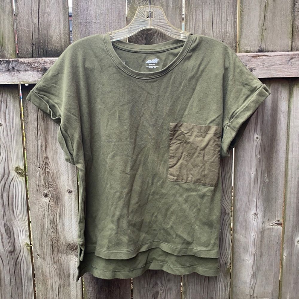 Avia green tee sz. S